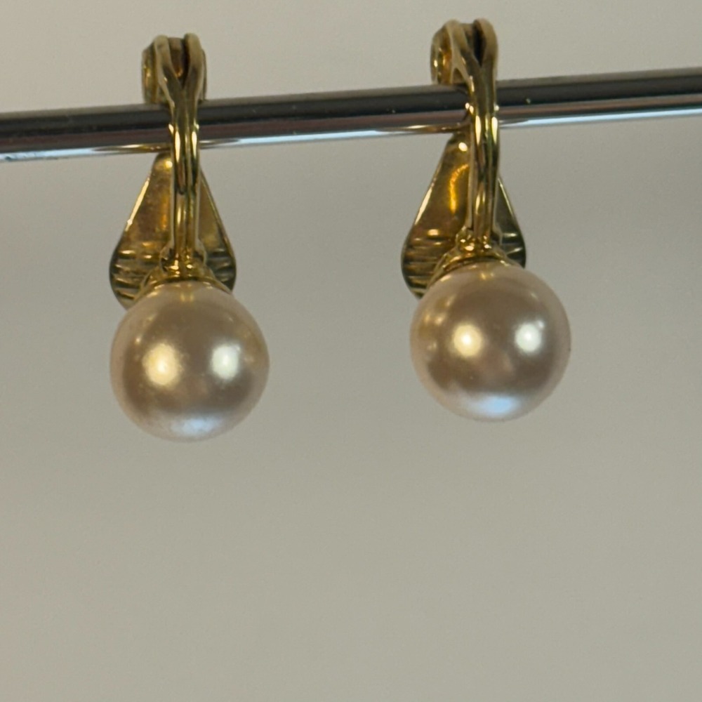Vintage Pearl Earrings Clip On Gold Tone Retro Elegant